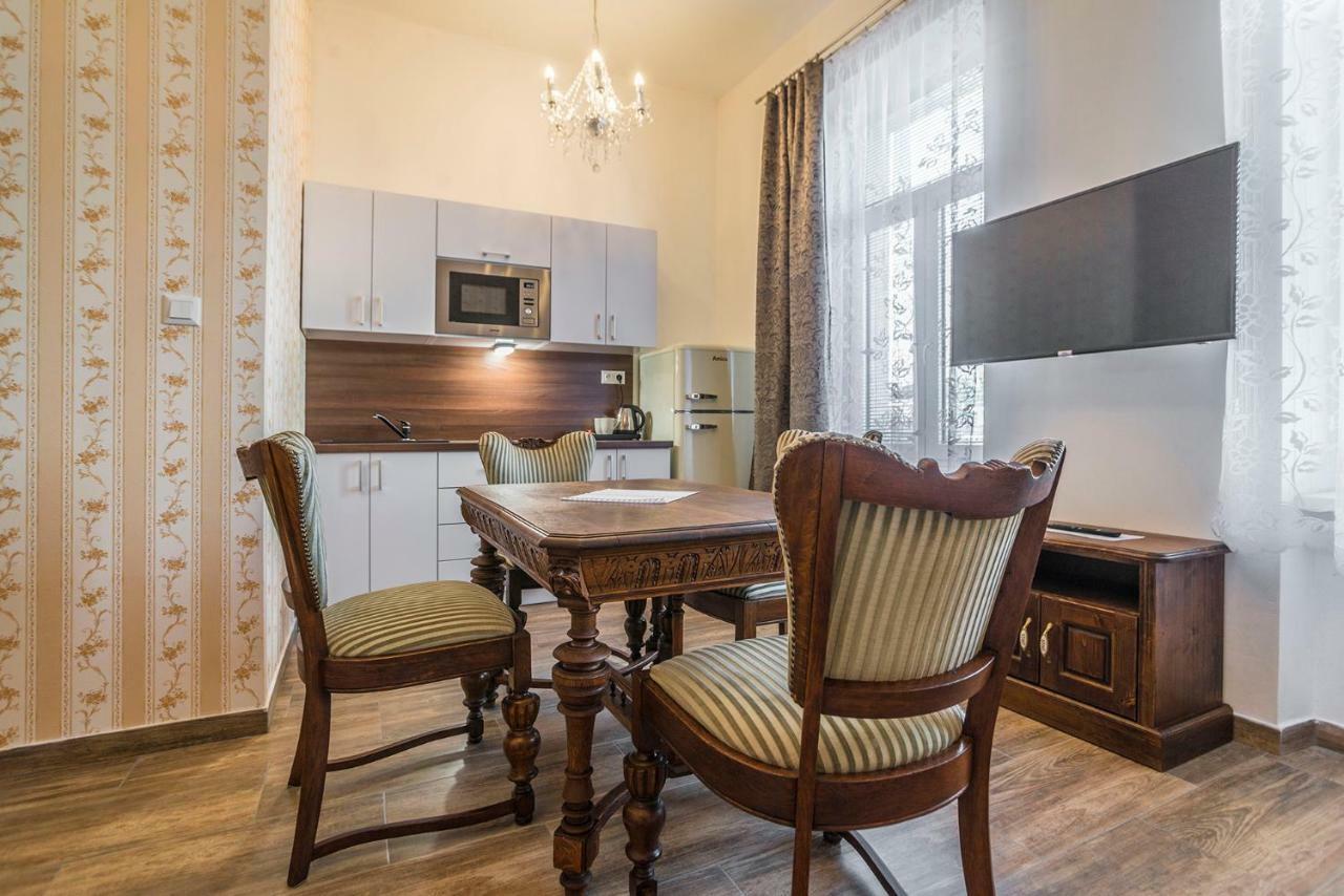 Retro Apartments Bosak Contactless Check-In Presov Exterior photo